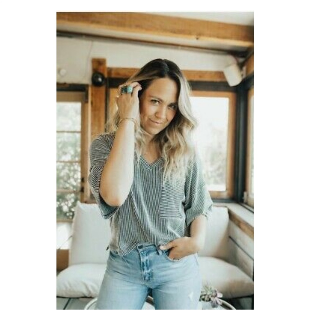 Carly Jean Los Angeles Bria V-Neck